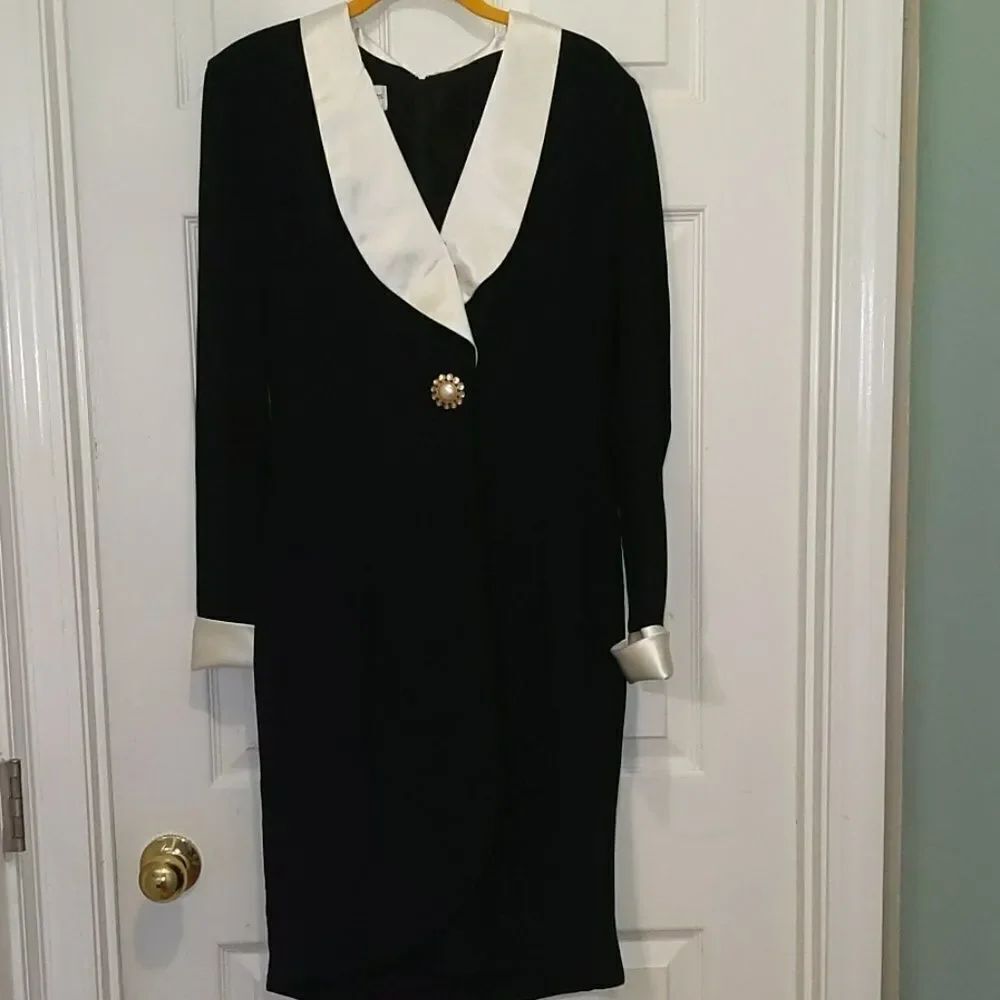 Morton Myles for the Warren's Vintage  black dress Sz 10